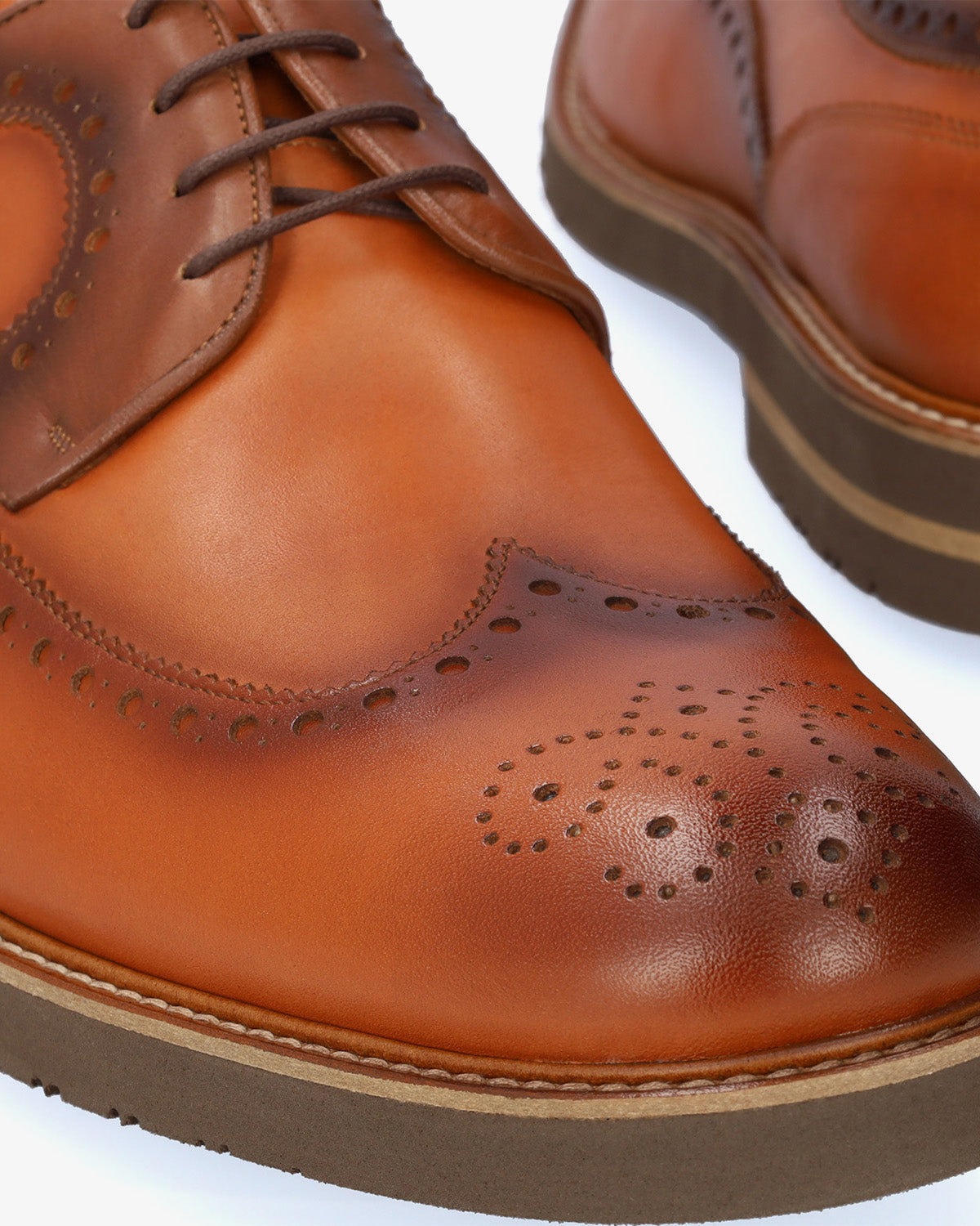 Leather Oxford shoe, leather color