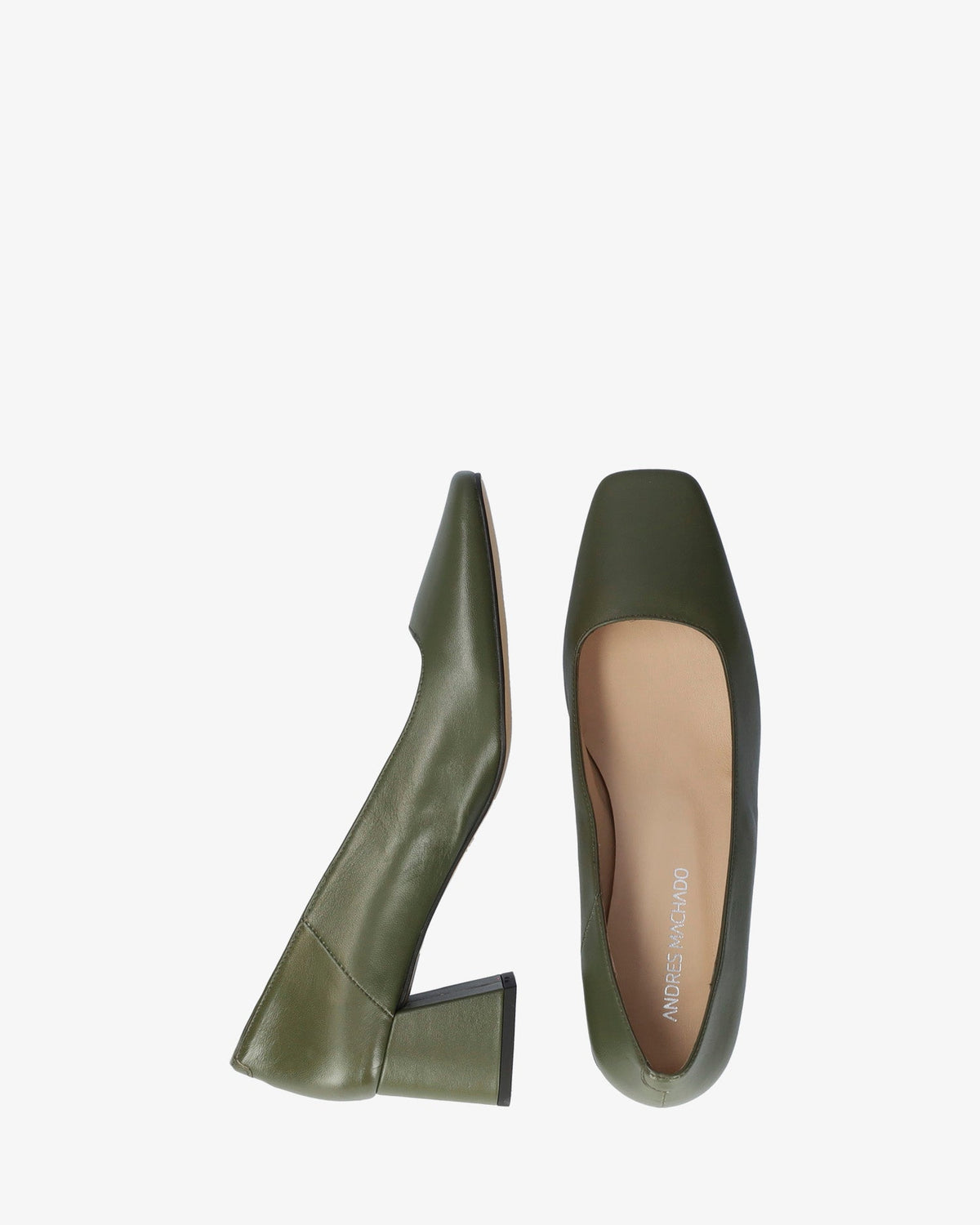 Zapato tacón en piel de color kaki