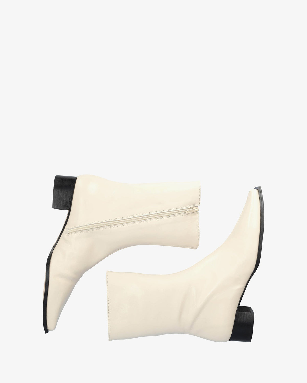 Ice-colored leather heeled boot