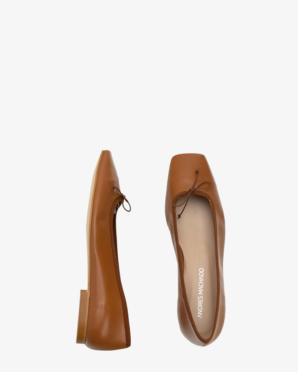 Flat ballerina flats in leather-colored leather
