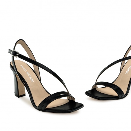 Crossover Heeled Sandals in Black Leather