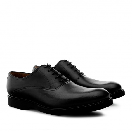 Dress Shoes for Men in Black leather