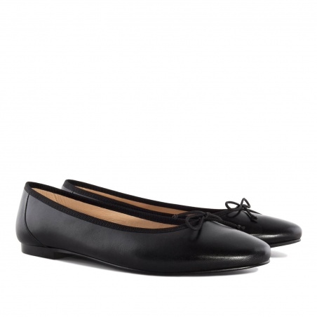 Ballet Flats in Black Leather