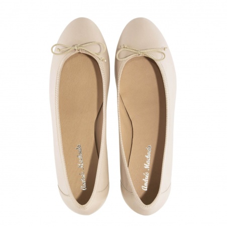 Ballet Flats in Beige Leather