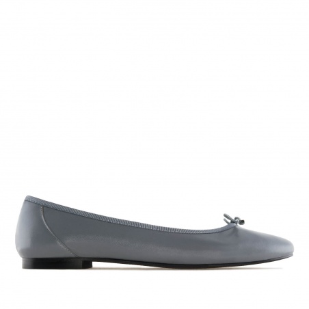 Ballet Flats in Gray Leather