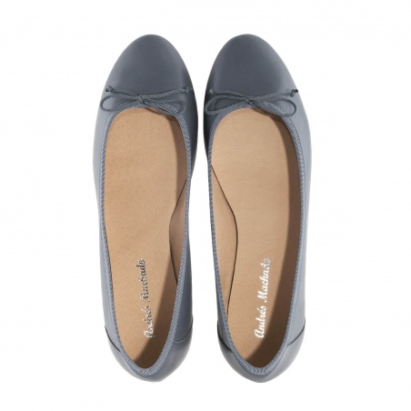 Ballet Flats in Gray Leather