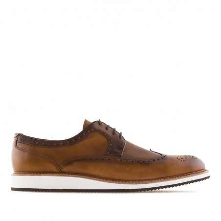 Oxford Shoes in Tan Leather