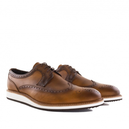 Oxford Shoes in Tan Leather