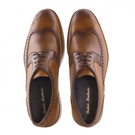 Oxford Shoes in Tan Leather