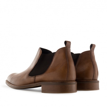 Chelsea Boots in Tan coloured Leather