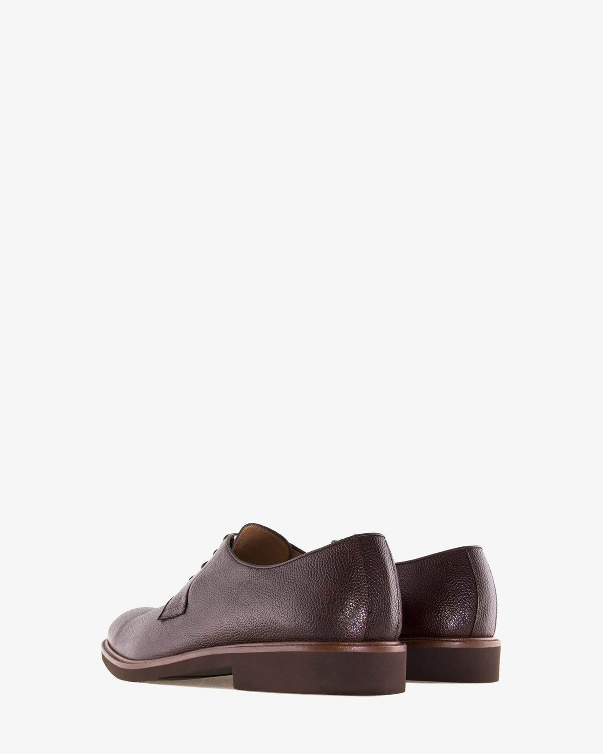 Zapato de piel color marron