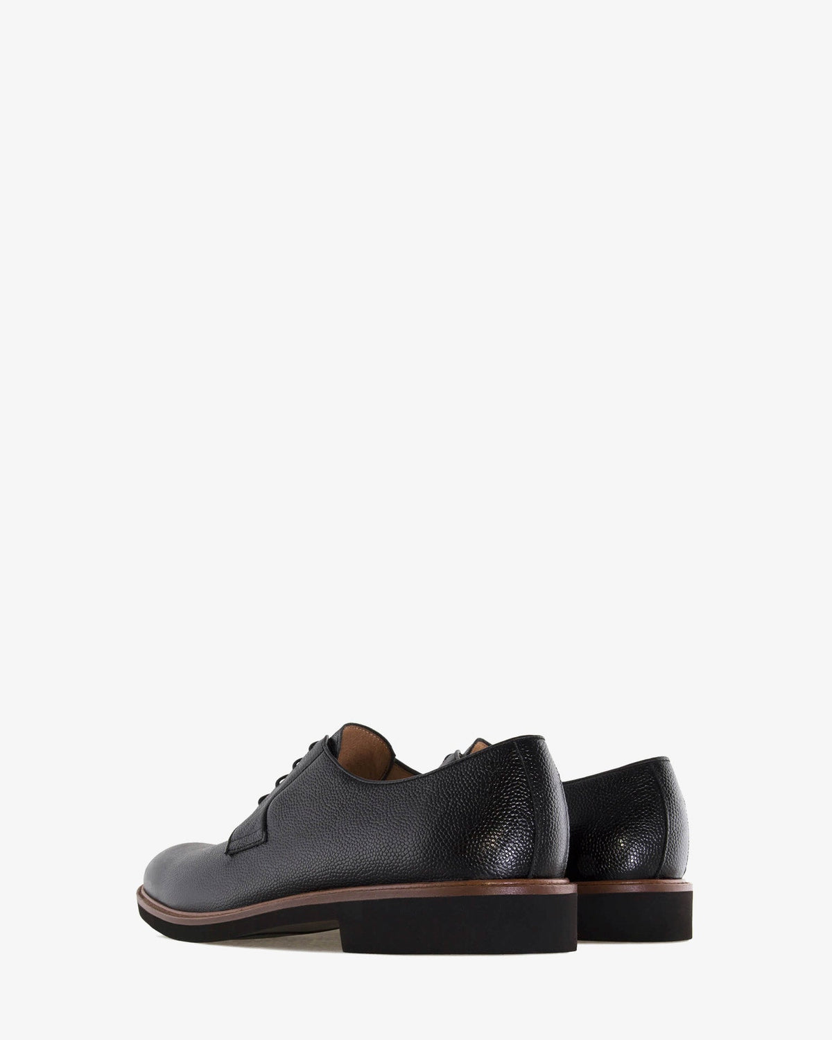 Zapato de piel color negro