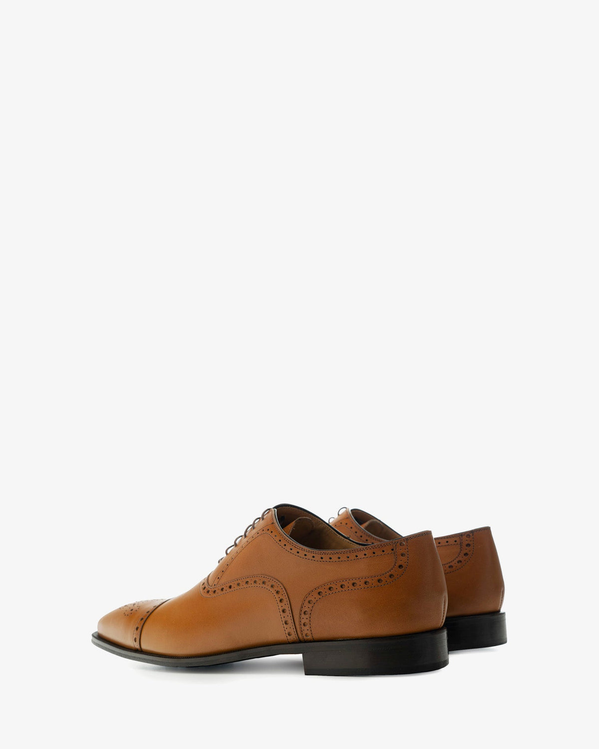 Zapatos estilo oxford en piel color cuero