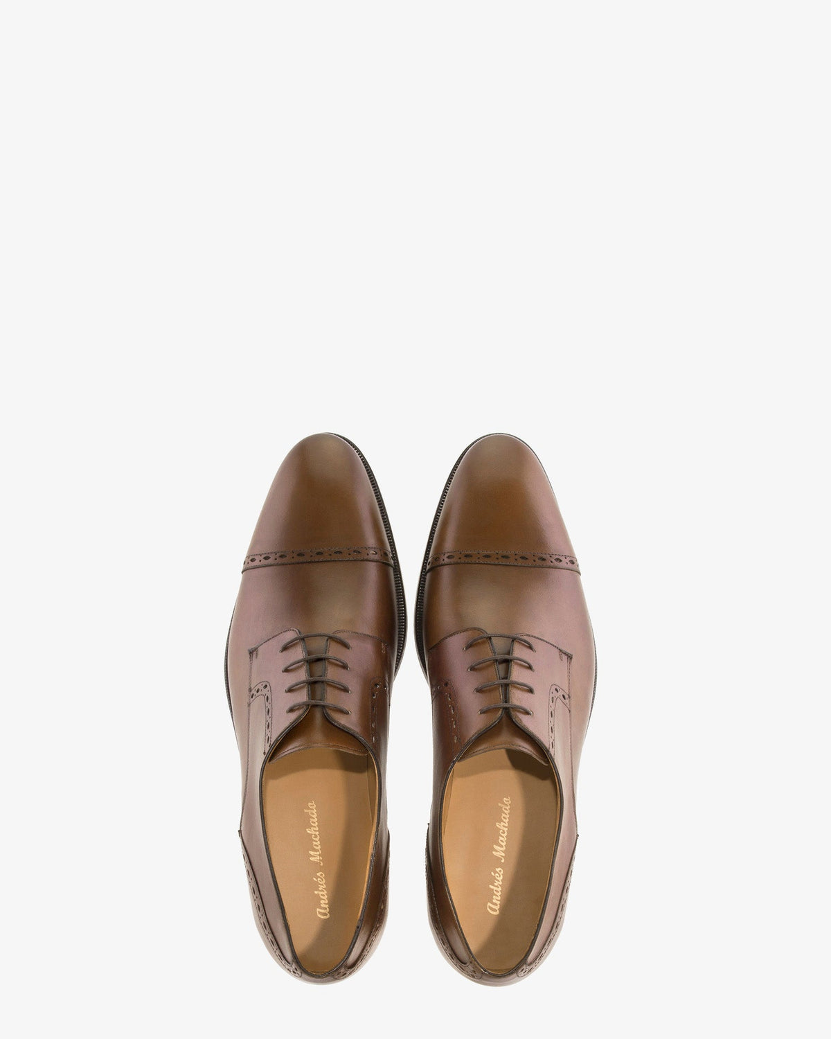 Zapatos en piel color caoba