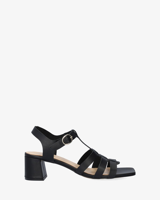 Sandalia con tacón en piel negro
