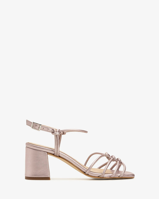 Sandalias nudos piel rosa metalizado