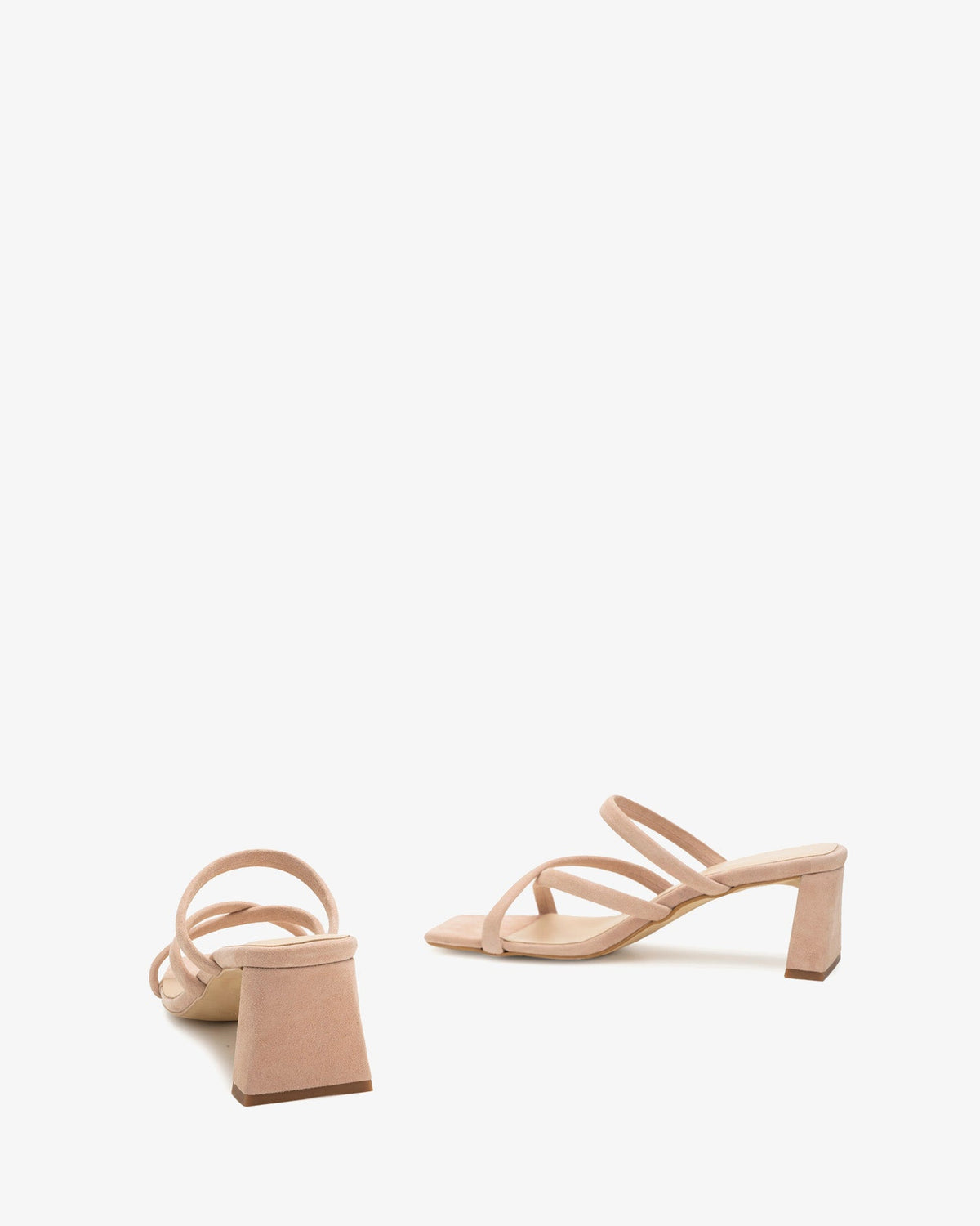 Mule de tacón en ante beige punta cuadrada