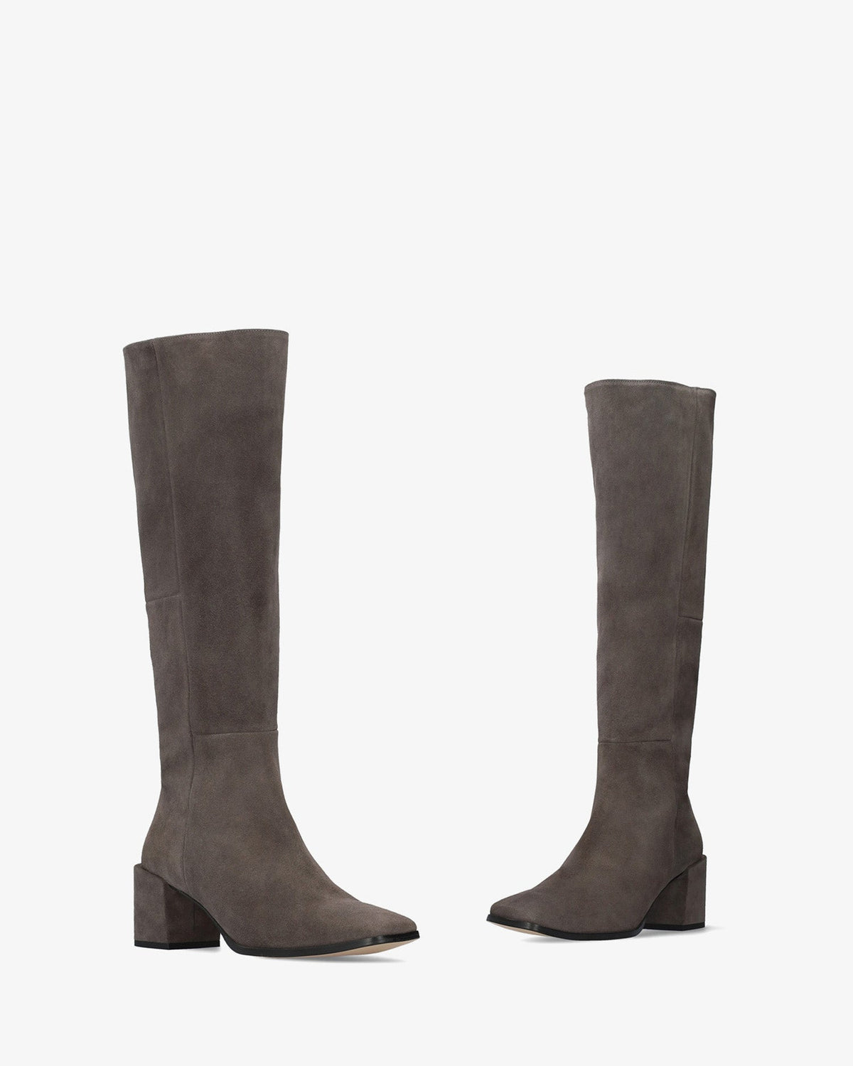 Bota alta en piel de color gris