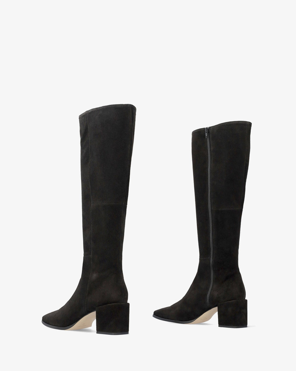 Bota alta en piel de color negro