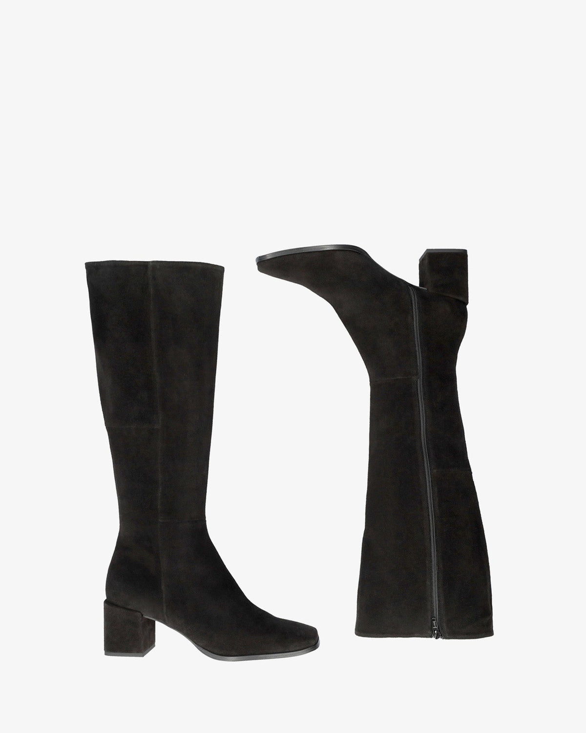 Bota alta en piel de color negro