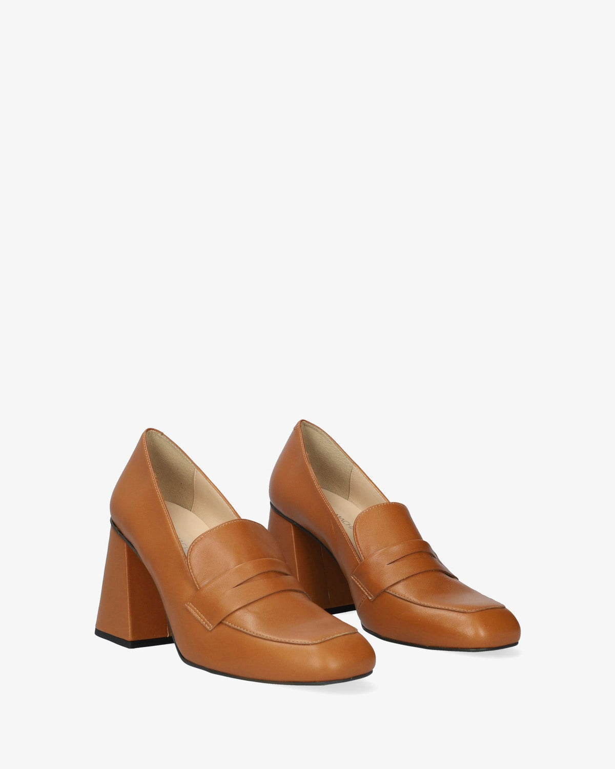 Heeled loafers in brown leather