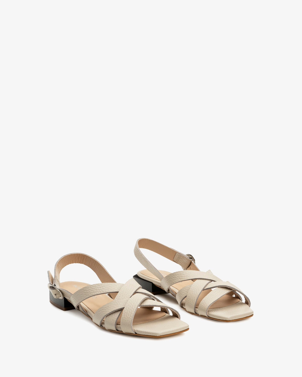 Sandalia en piel grabada beige