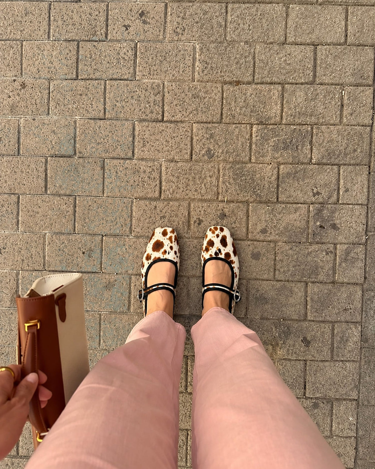 Bailarina plana en piel estampado cowhide