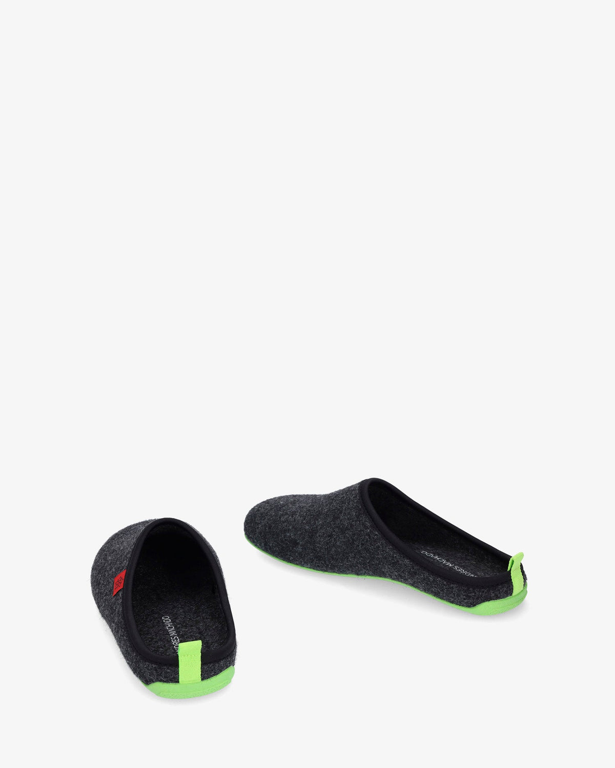 Unisex slippers in black felt fabric