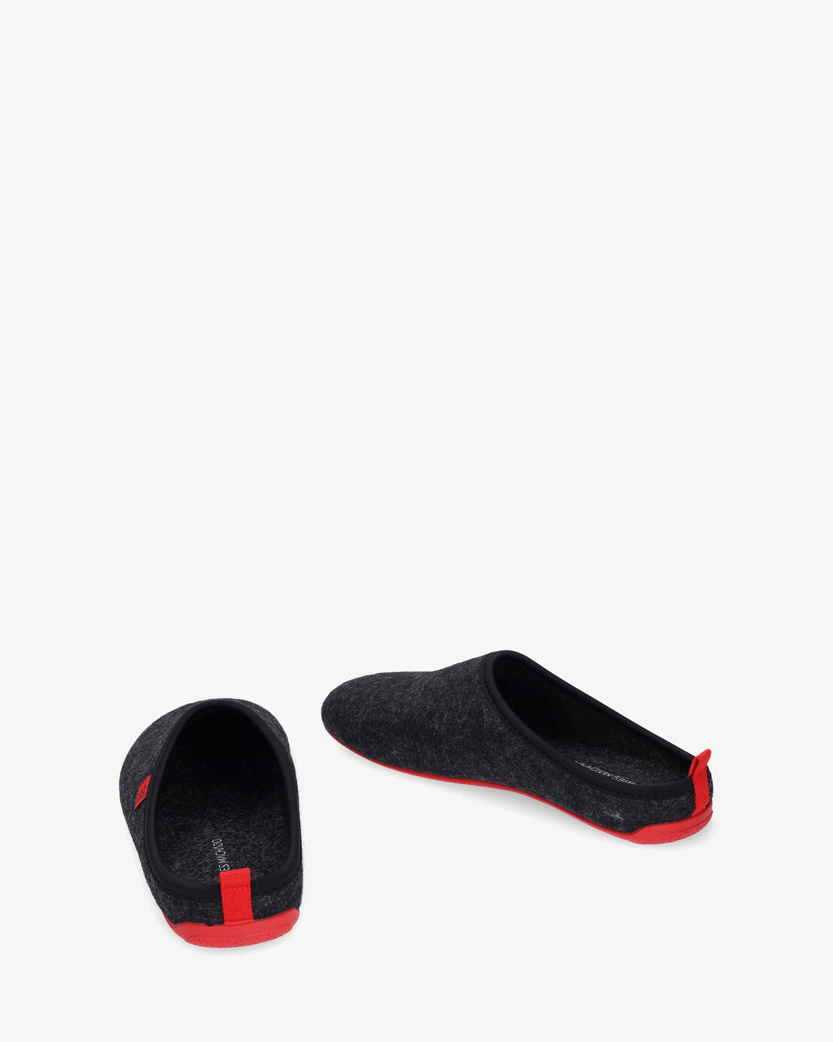 Unisex slippers in black felt fabric