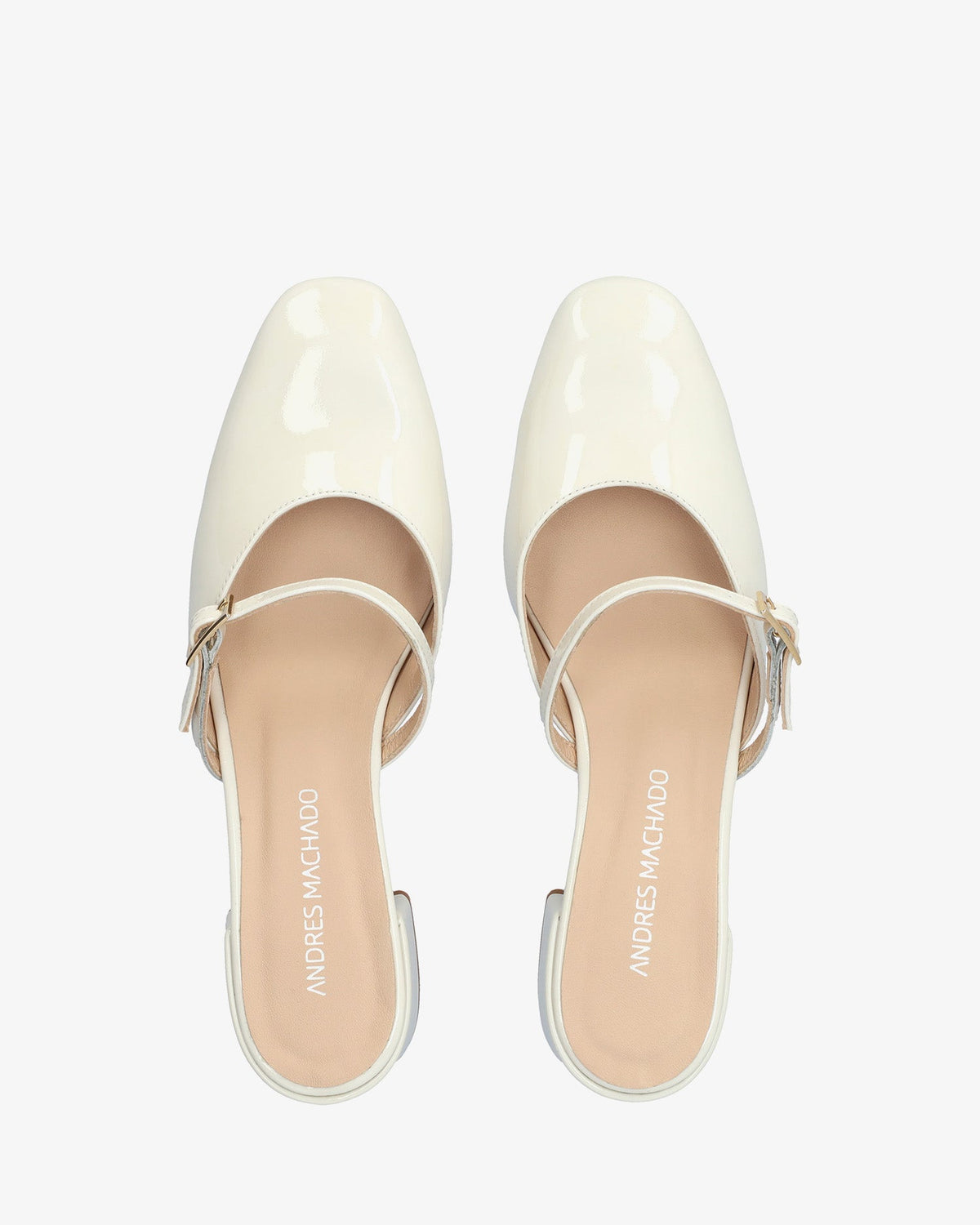 White patent leather mule with heel
