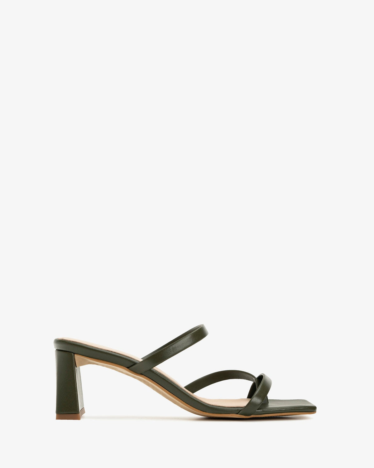 Mule de tacón en piel de color kaki punta cuadrada