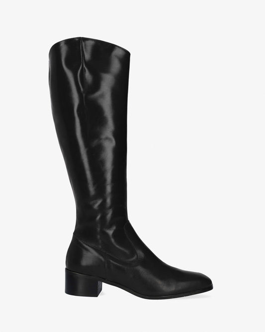 Knee-high heeled boots in black leather