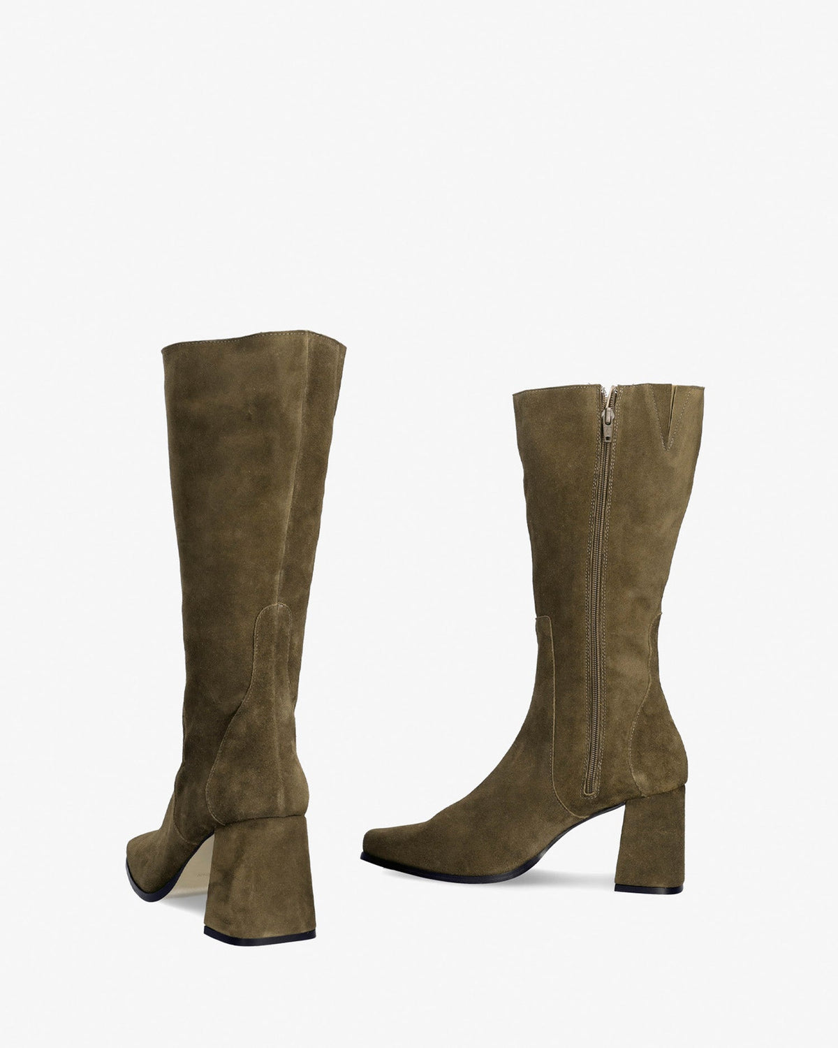 Bota alta en serraje de color kaki