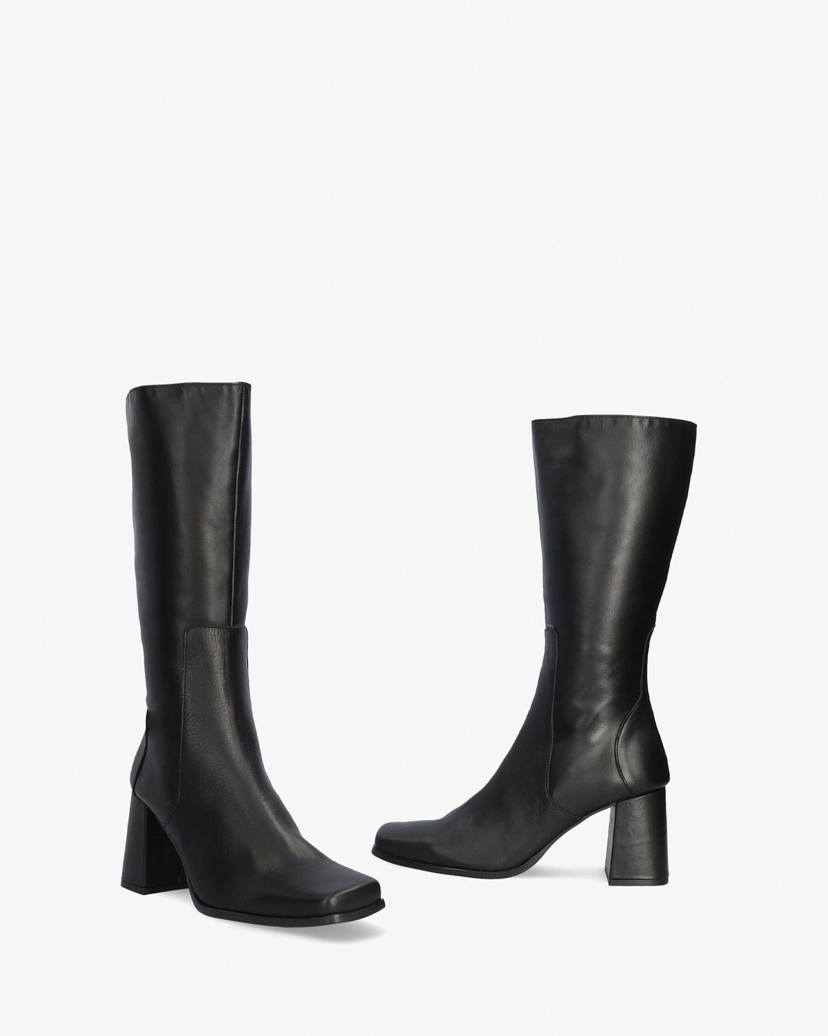 High boots in black leather