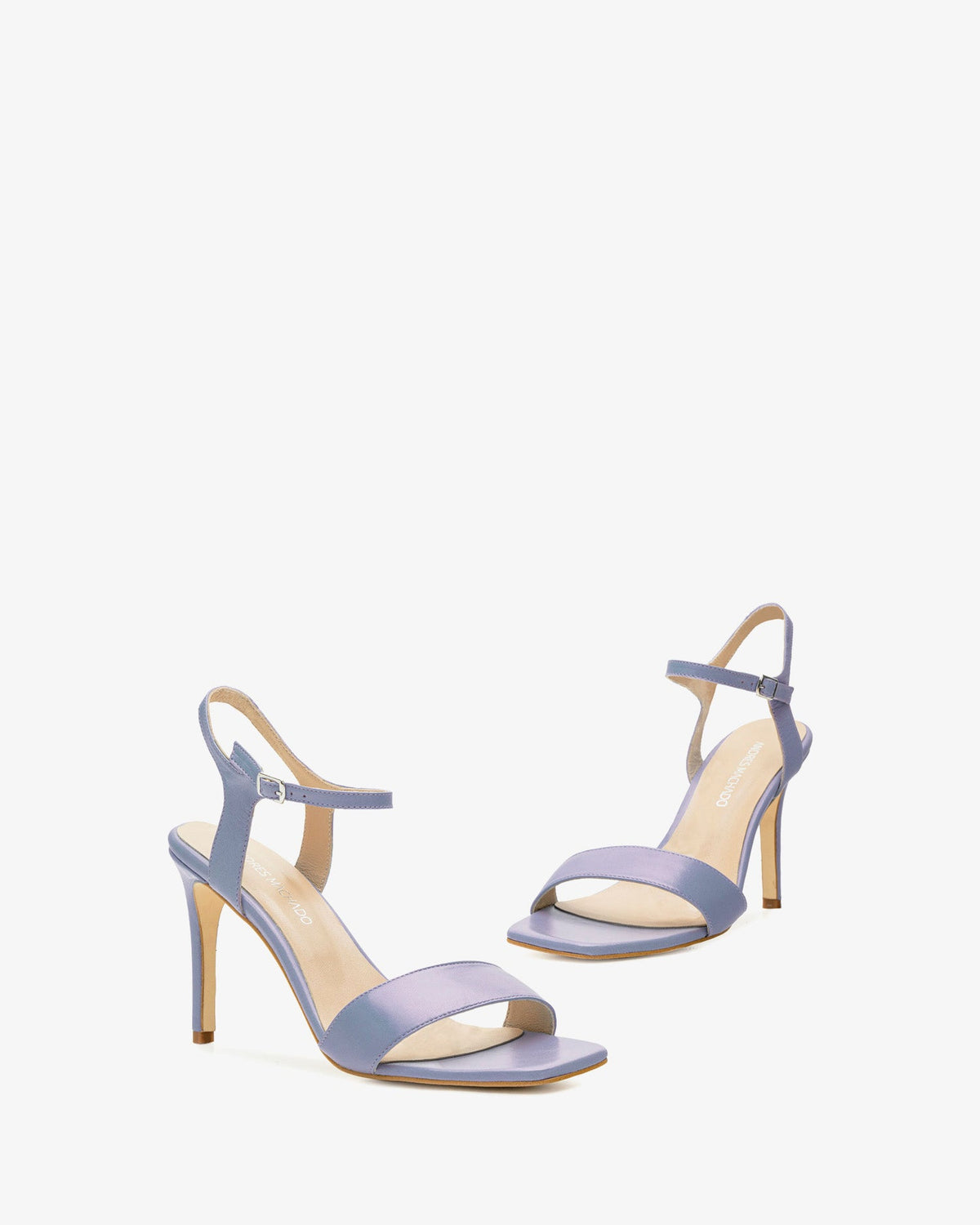 Sandalias de piel lila