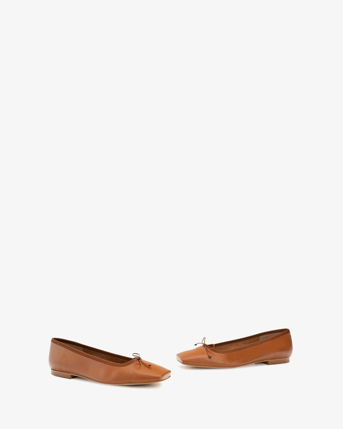 Flat ballerina flats in leather-colored leather