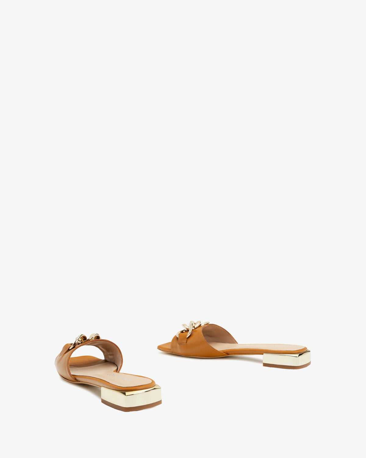 Flat Sandal in Camel Leather and Chain Detail