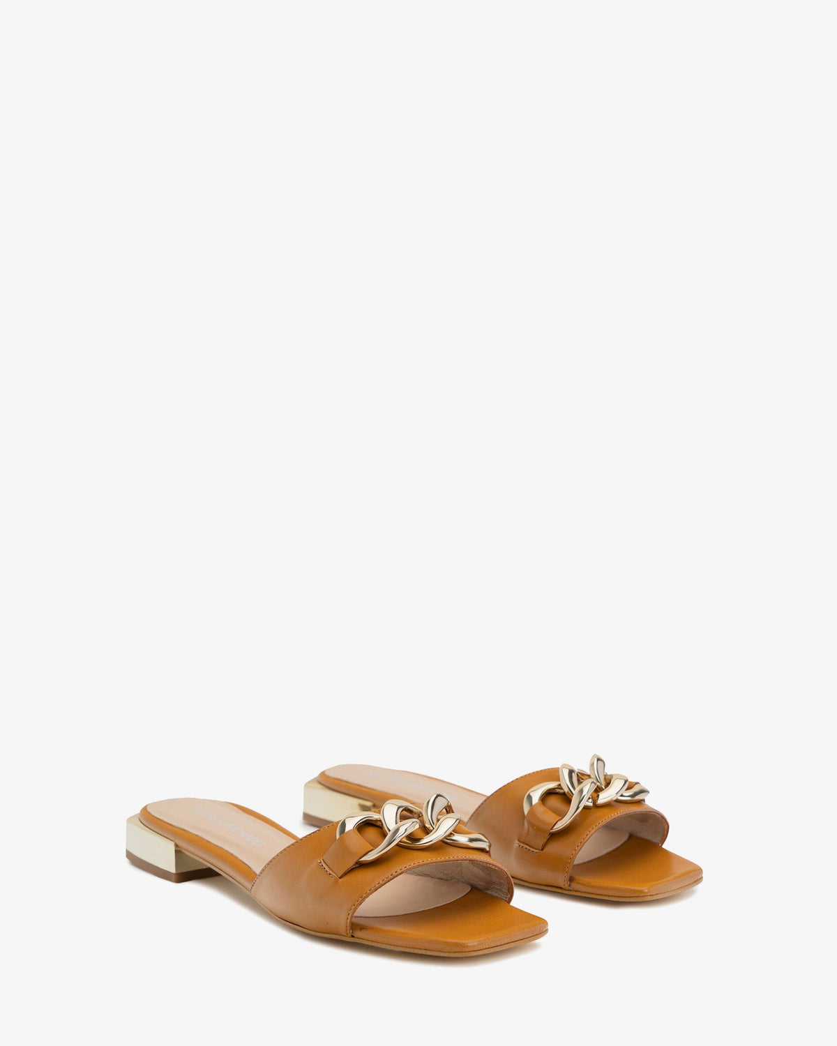 Flat Sandal in Camel Leather and Chain Detail