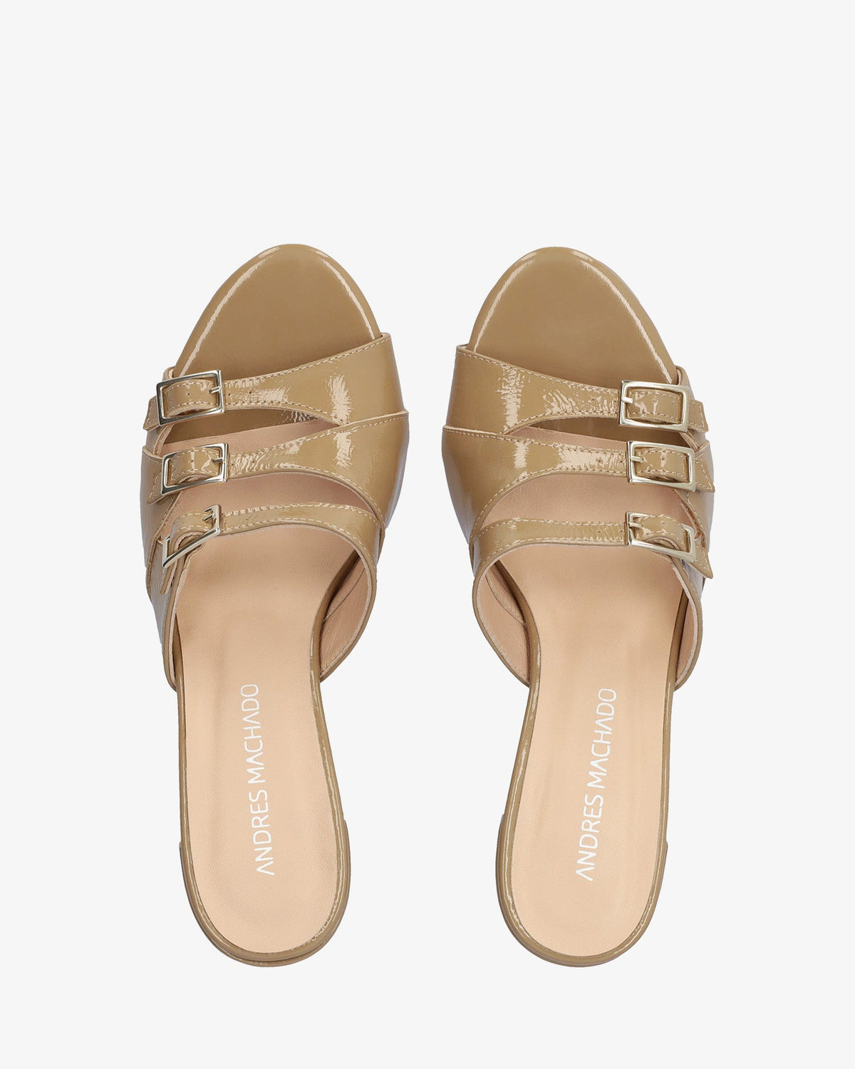 Patent leather beige sandal with heel