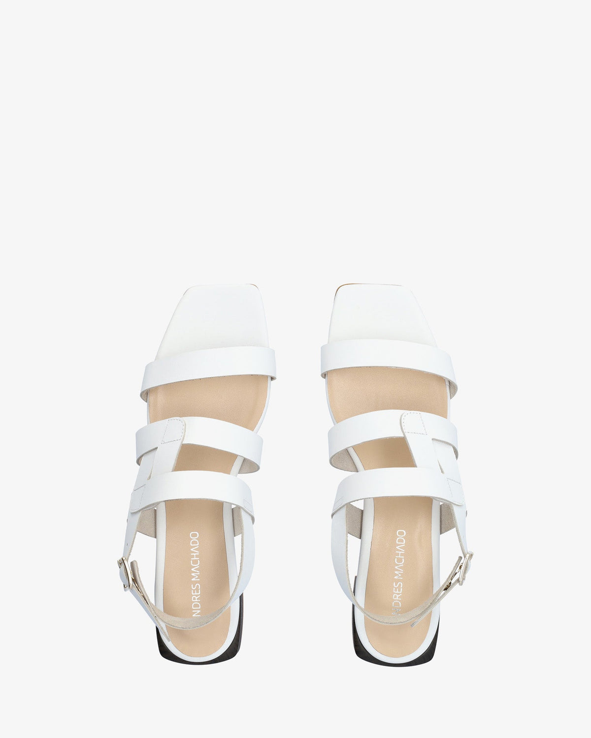 Flat sandal in white leather