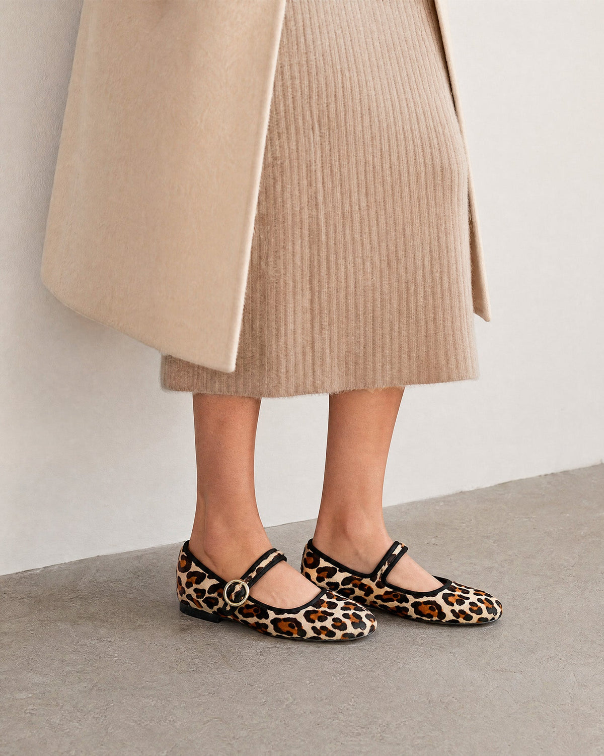 Bailarina plana en piel estampado leopardo