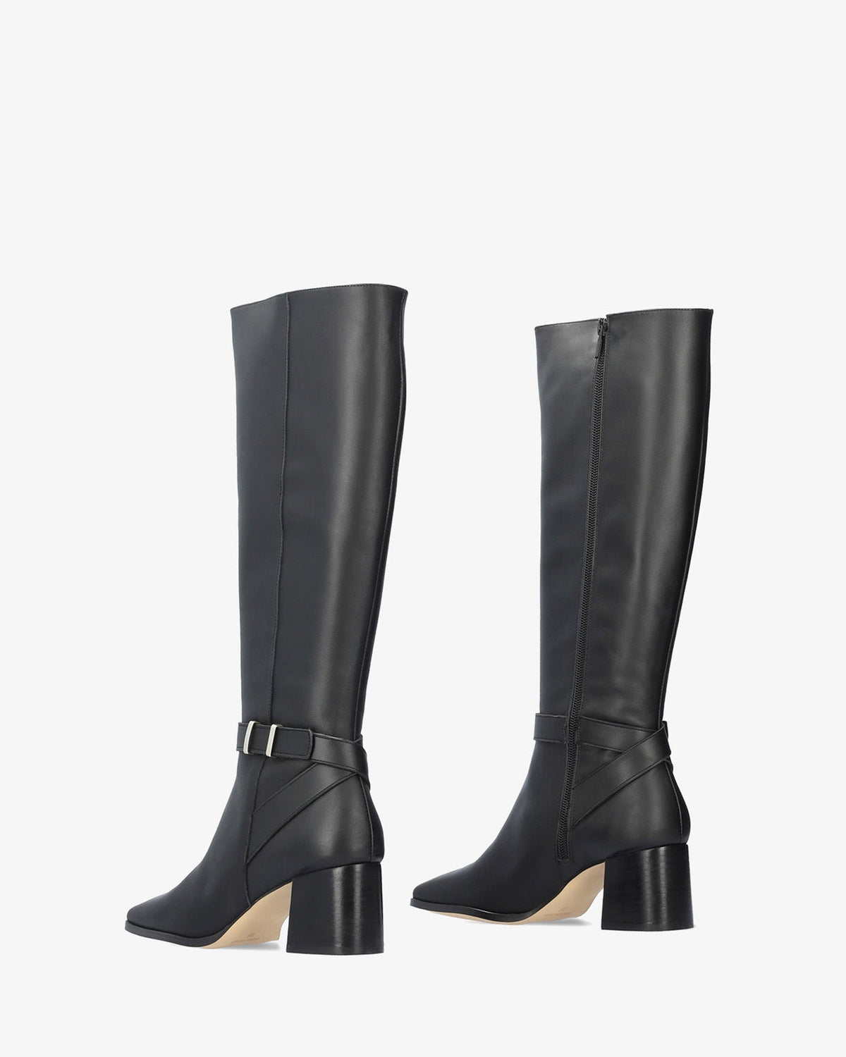 High boot in black leather