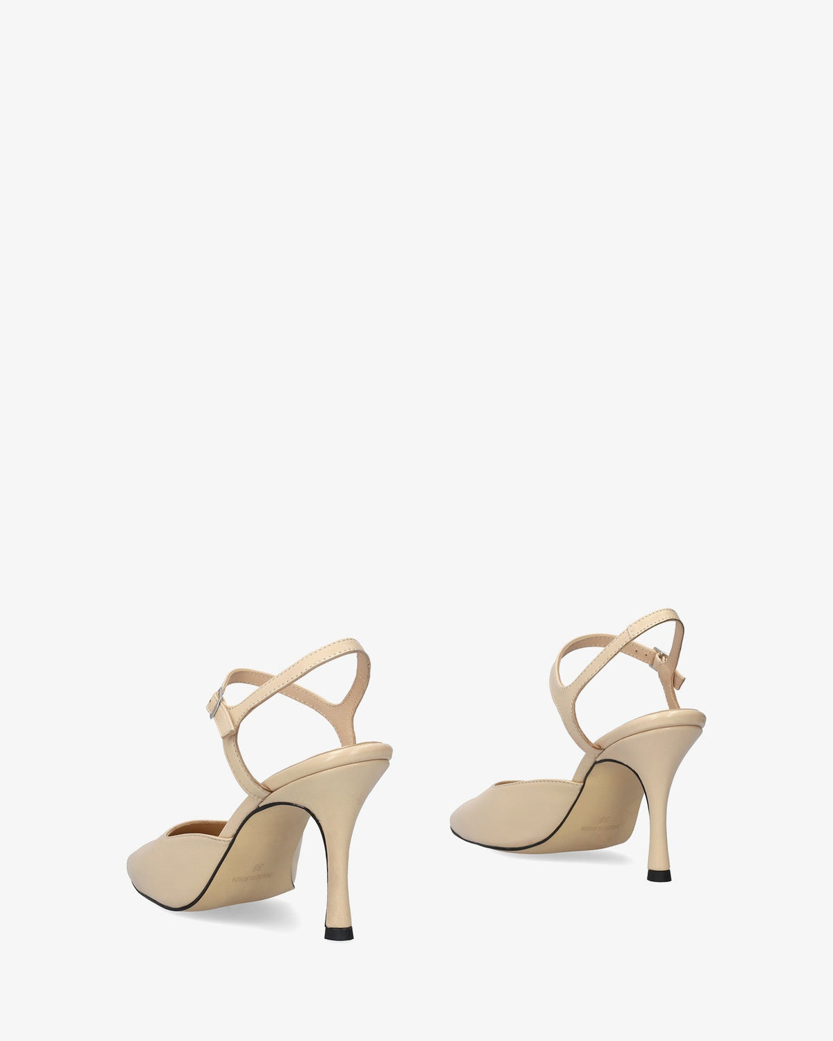 Ivory leather slingback pump