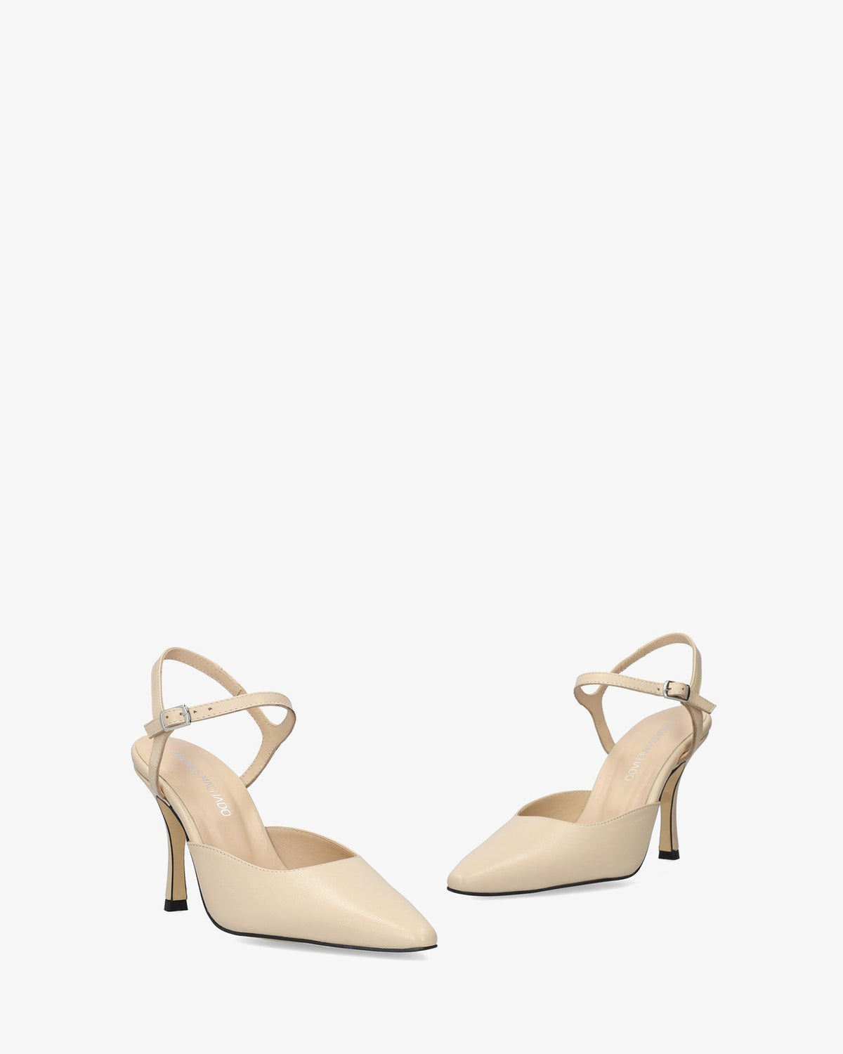 Ivory leather slingback pump