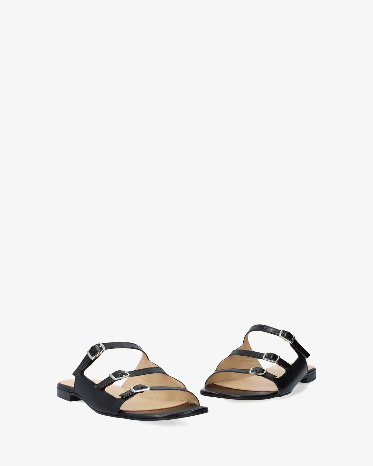 Sandalia plana en piel negro