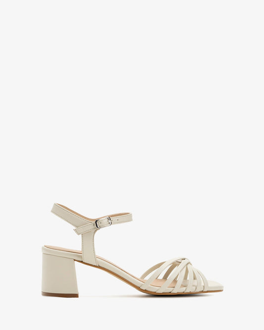 Sandalias tiras en piel de color hielo