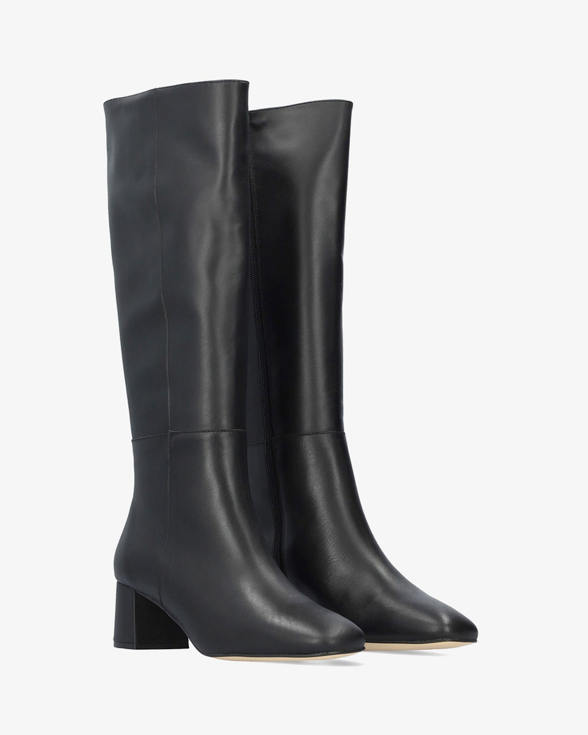 Bota alta en piel negro